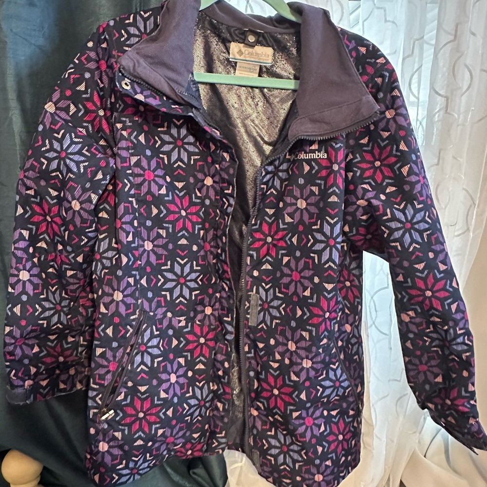 Columbia Purple and Pink Patterned Rain Jacket with Removable Hood.